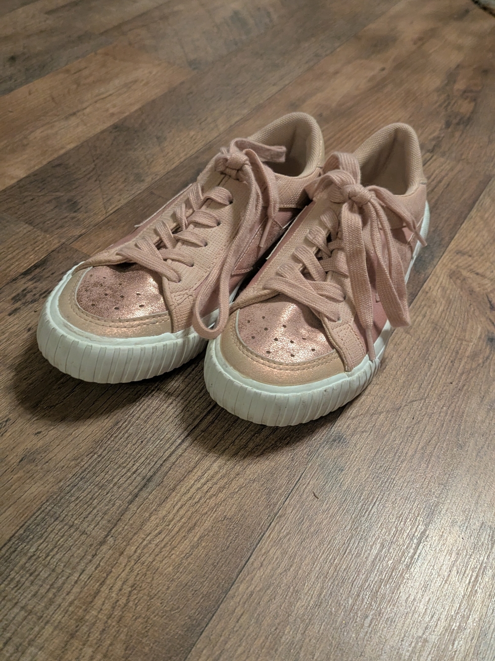 Women's Blush Pink Metallic Lace-Up Platform Sneakers